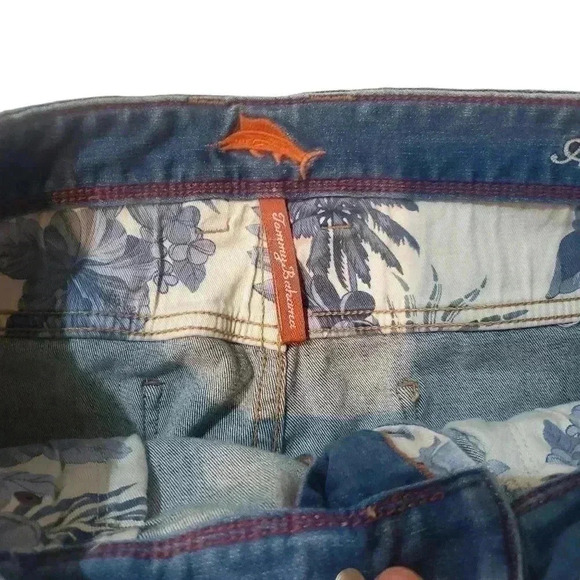 Tommy Bahama Light Wash Authentic Fit Mens Jeans 28/32 MRSP 135$ - Picture 4 of 8